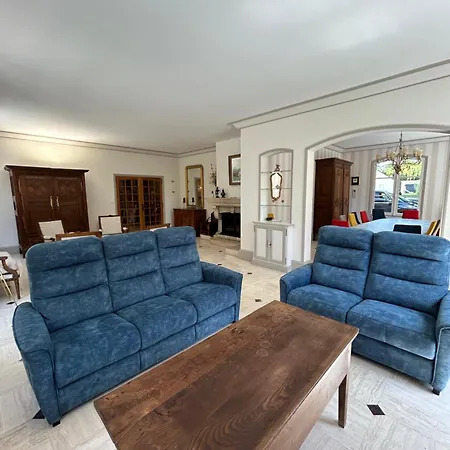 بيت للعطل Les De La Monerie Saint-Aubin-du-Pavoil