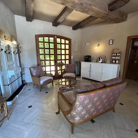 بيت للعطل Les De La Monerie Saint-Aubin-du-Pavoil