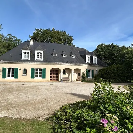Les De La Monerie بيت للعطل